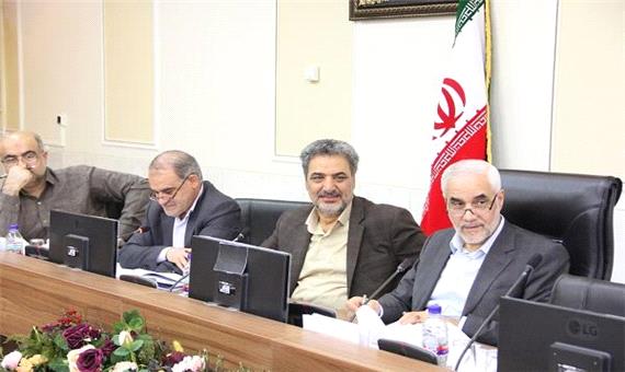 استاندار اصفهان تاکید کرد: مدیران موظفند از سقف اختیارات خود برای رفع مشکلات واحدهای اقتصادی استفاده کنند