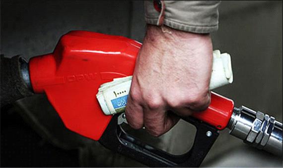 تقی‌زاده: در قیمت بنزین، راه را اشتباه رفته‌ایم