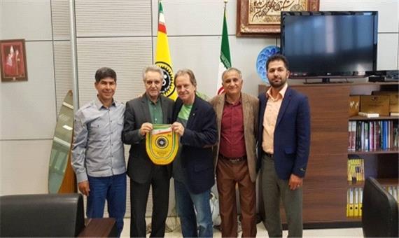 مدیرعامل باشگاه سپاهان با مدرس فیفا دیدار کرد
