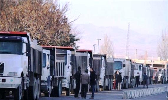کامیونداران استان اصفهان دست از کار کشیدند