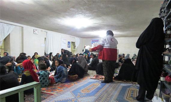اهدای بسته‌های غذایی به 700 نیازمند در اصفهان