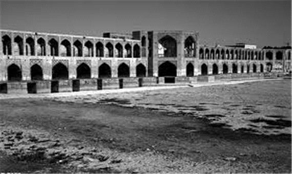 هشدار تشکل‌های زیست محیطی در خصوص خشکی آبخوان‌ها و فضای سبز اصفهان