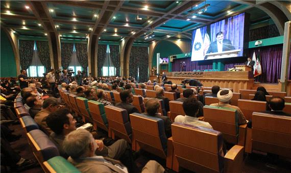 همایش گرامیداشت روز ملی تشکل ها در اصفهان آغاز شد