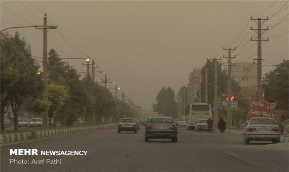 هوای 3 شهرستان اصفهان امروز غبارآلود است