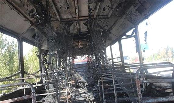 آتش سوزی اتوبوس مسافربری در تهران+تصاویر