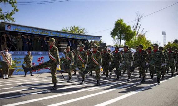 مراسم رژه نیروهای مسلح در اصفهان برگزار شد